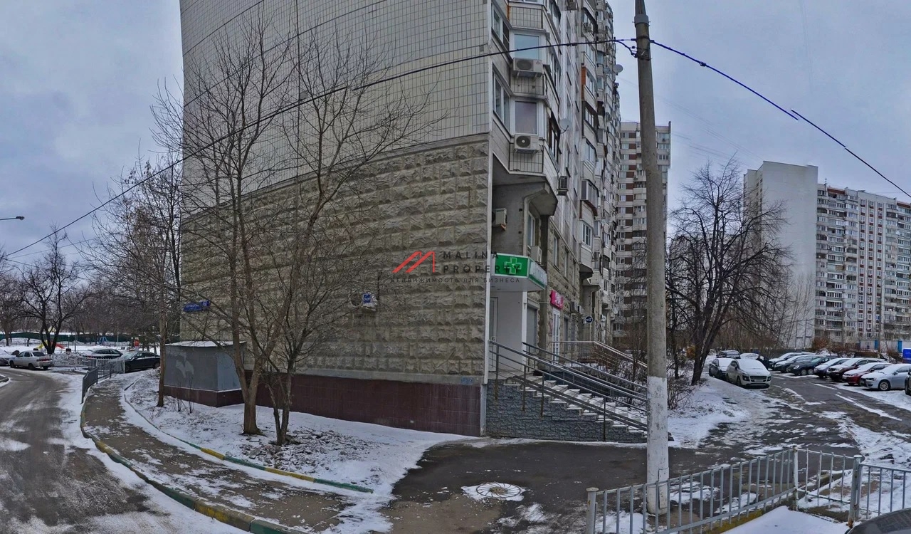 Продажа торгового помещения в районе Отрадное 