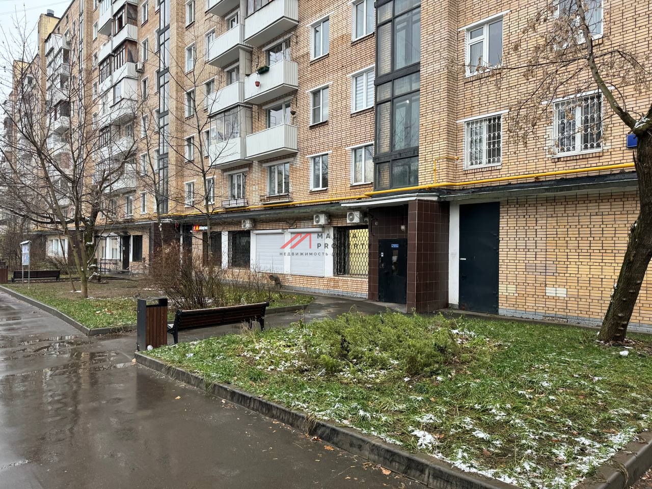 Продажа торгового помещения с арендаторами на Тульской