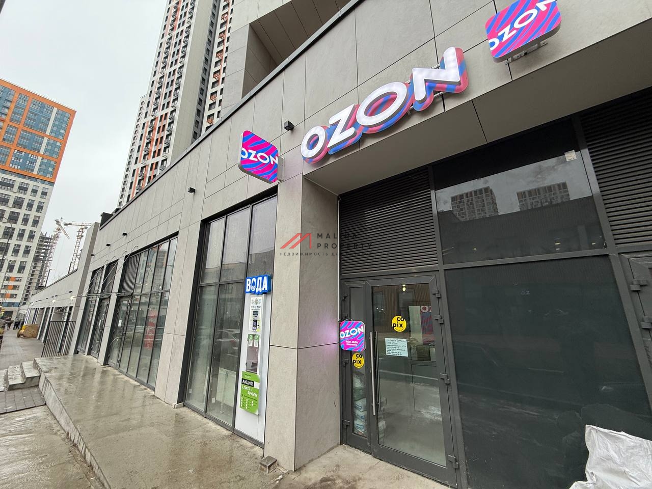 Продажа торгового помещения в ЖК "Спутник"