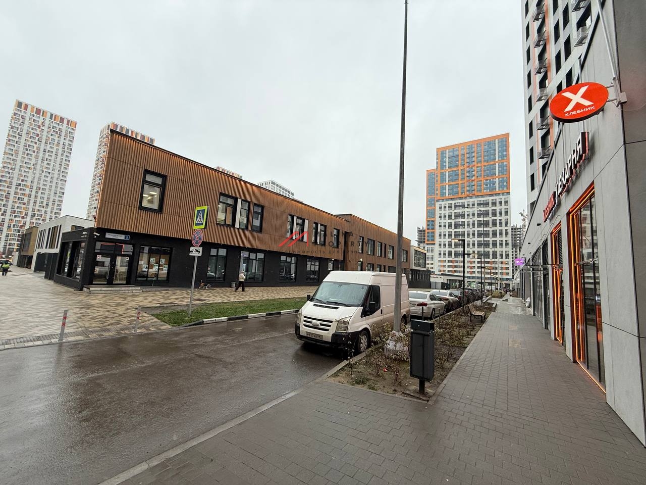 Продажа торгового помещения в ЖК "Спутник"