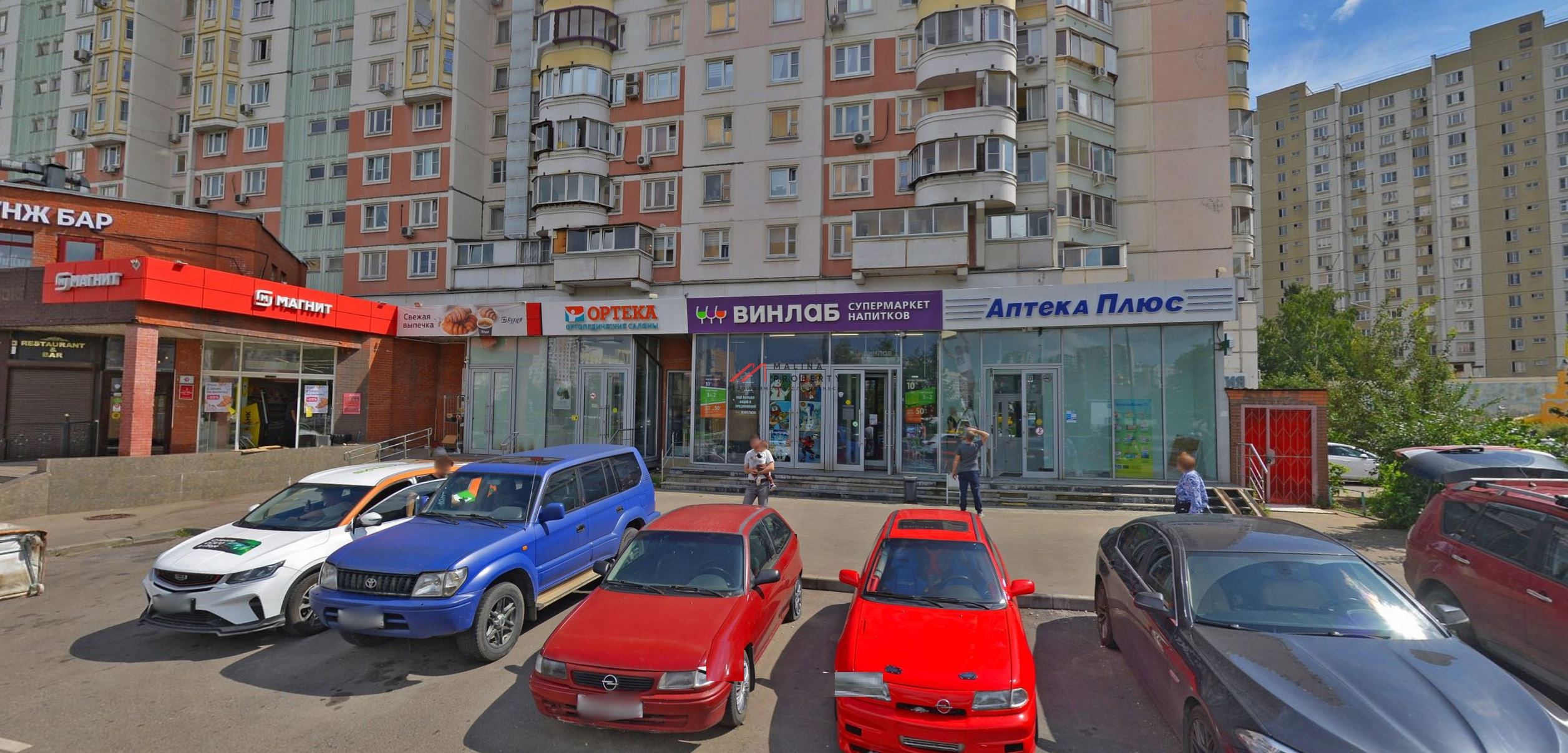 Продажа помещения с магазином Винлаб у метро Братиславская