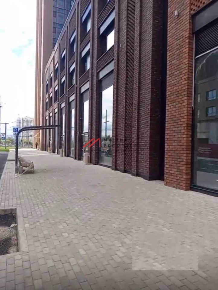 Аренда торгового помещения в ЖК "Wave" 