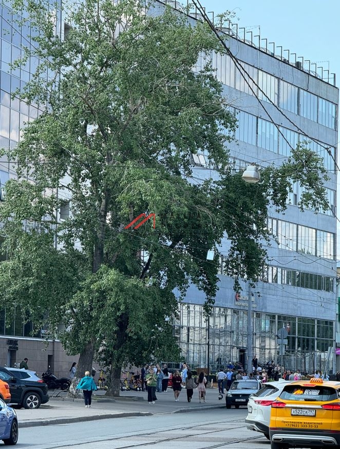 Продажа помещения с арендаторами в бизнec-центре "Виктopия плазa"