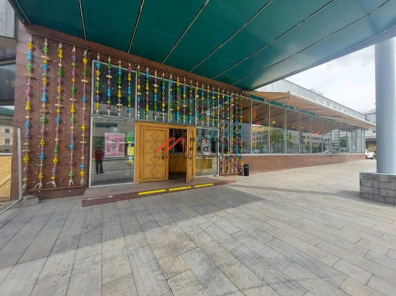 Продажа помещения с арендатором ресторан Тапчан