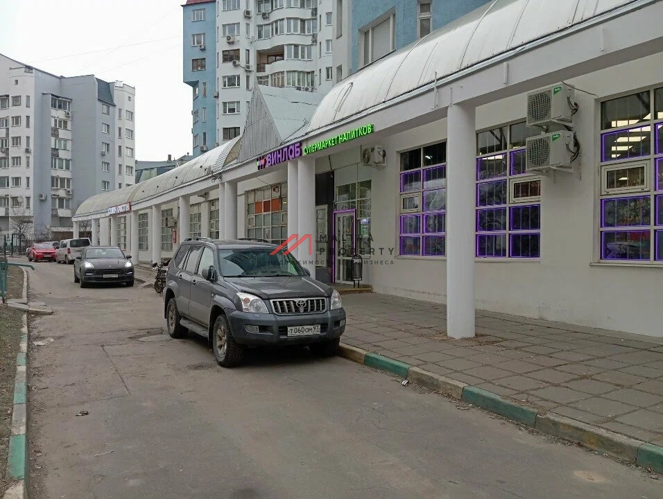 Продажа торгового помещения с арендатором Винлаб 