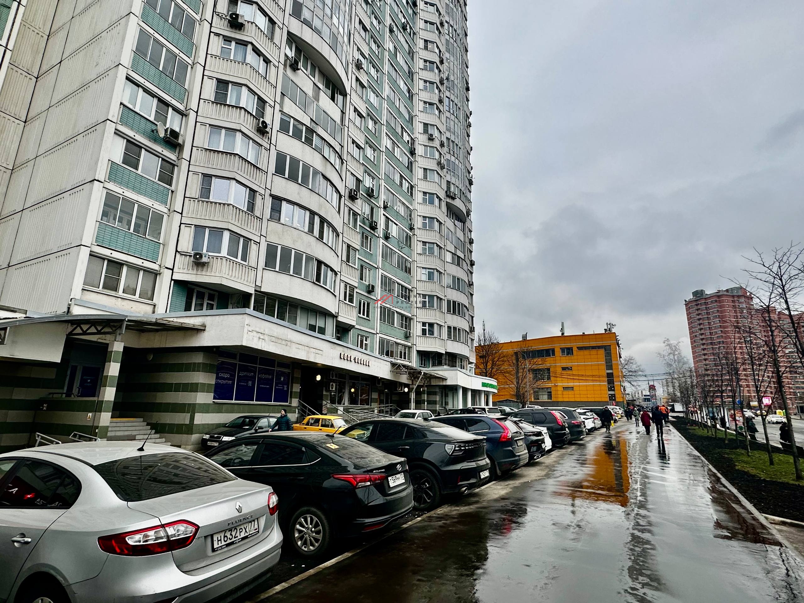 Продажа торгового помещения с арендатором Дринкит 