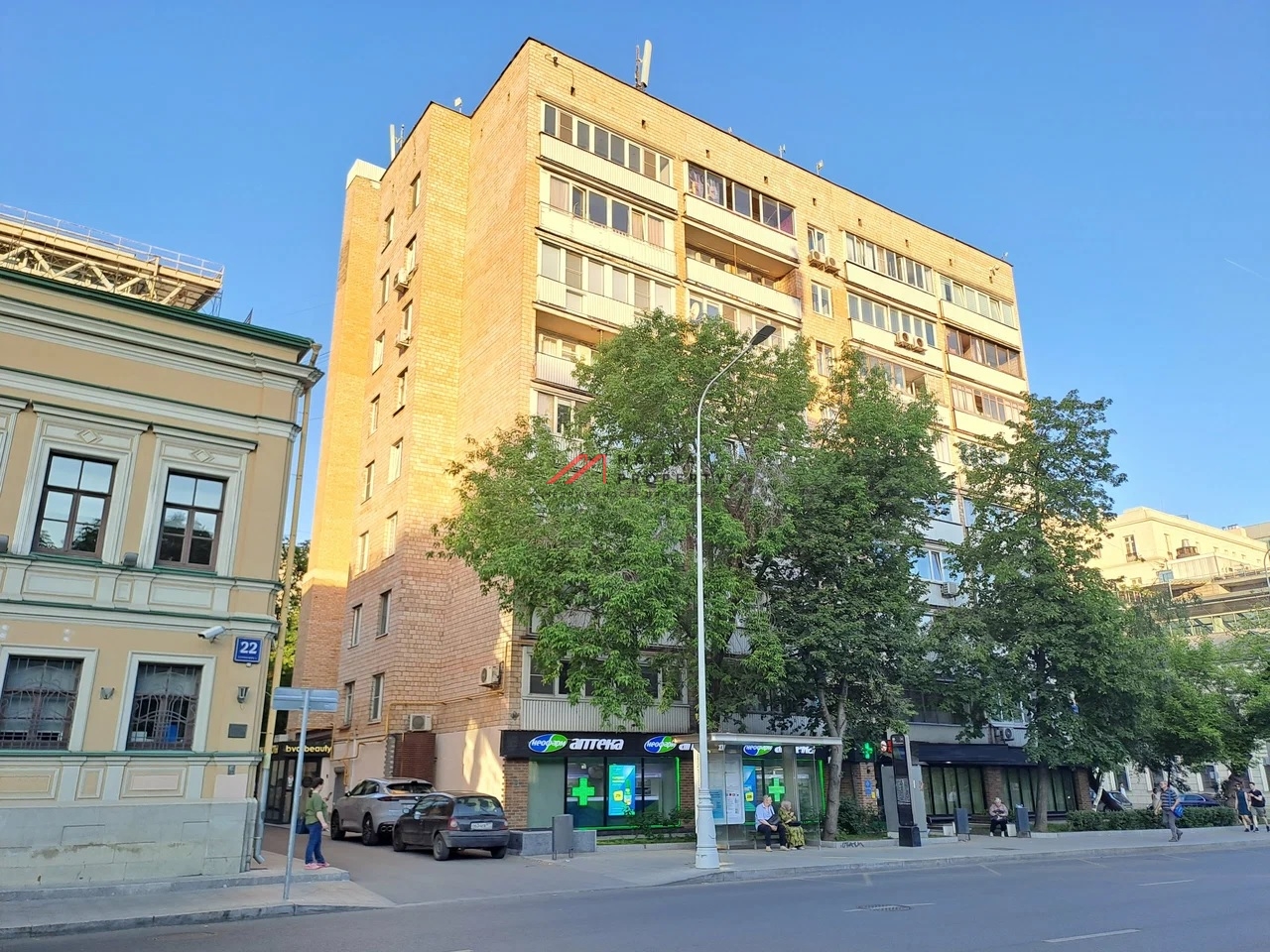 Продажа торгового помещения у метро Цветной бульвар 