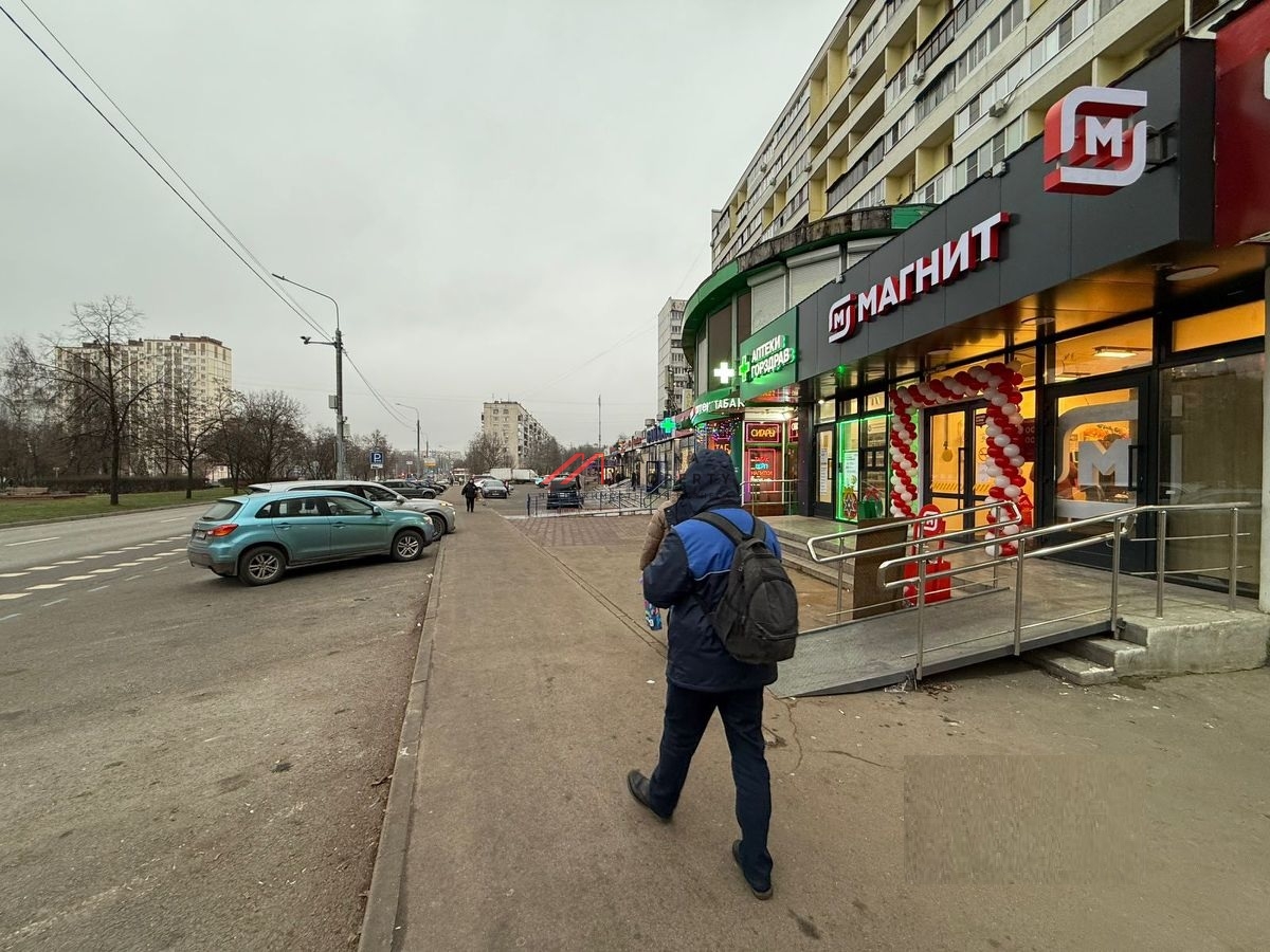 Продажа торгового помещения с сетевыми арендаторами 