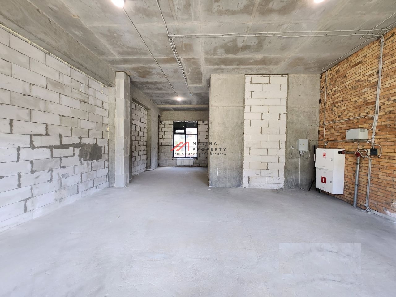 Продажа торгового помещения в новом доме 