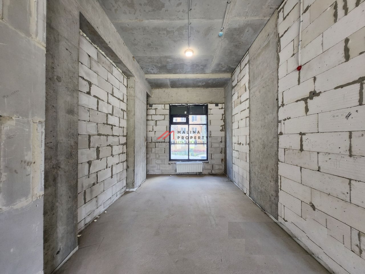 Продажа торгового помещения в новом доме 