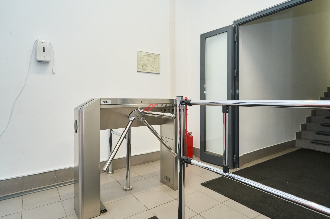 Продажа помещения с арендатором офис А101