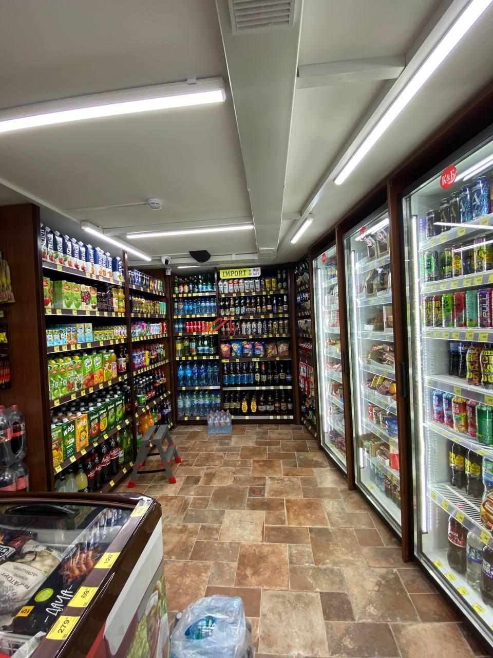 Продажа помещения с магазином "Красное и Белое" на Новом Арбате