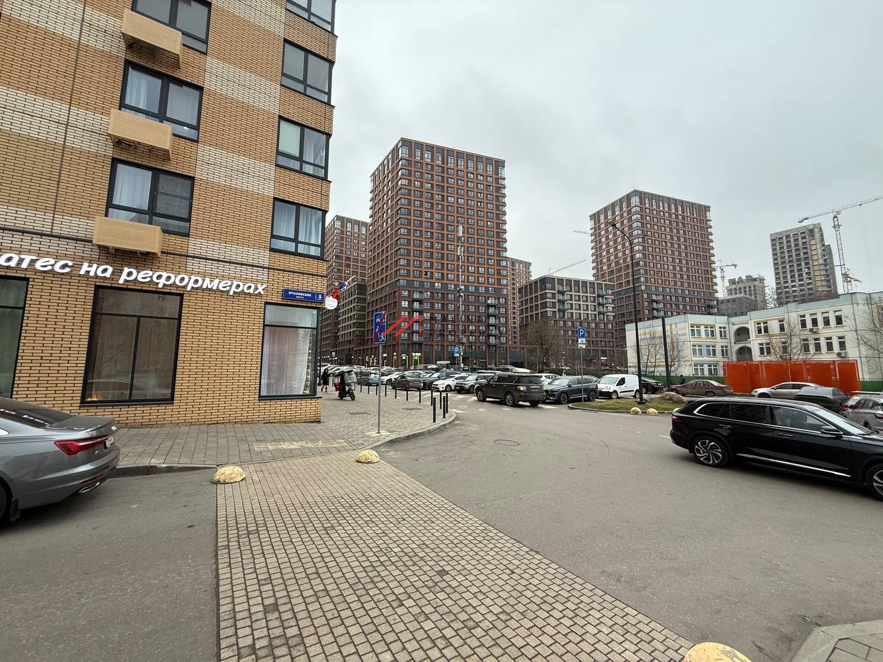 Продажа  помещения  в ЖК "Матвеевский парк"