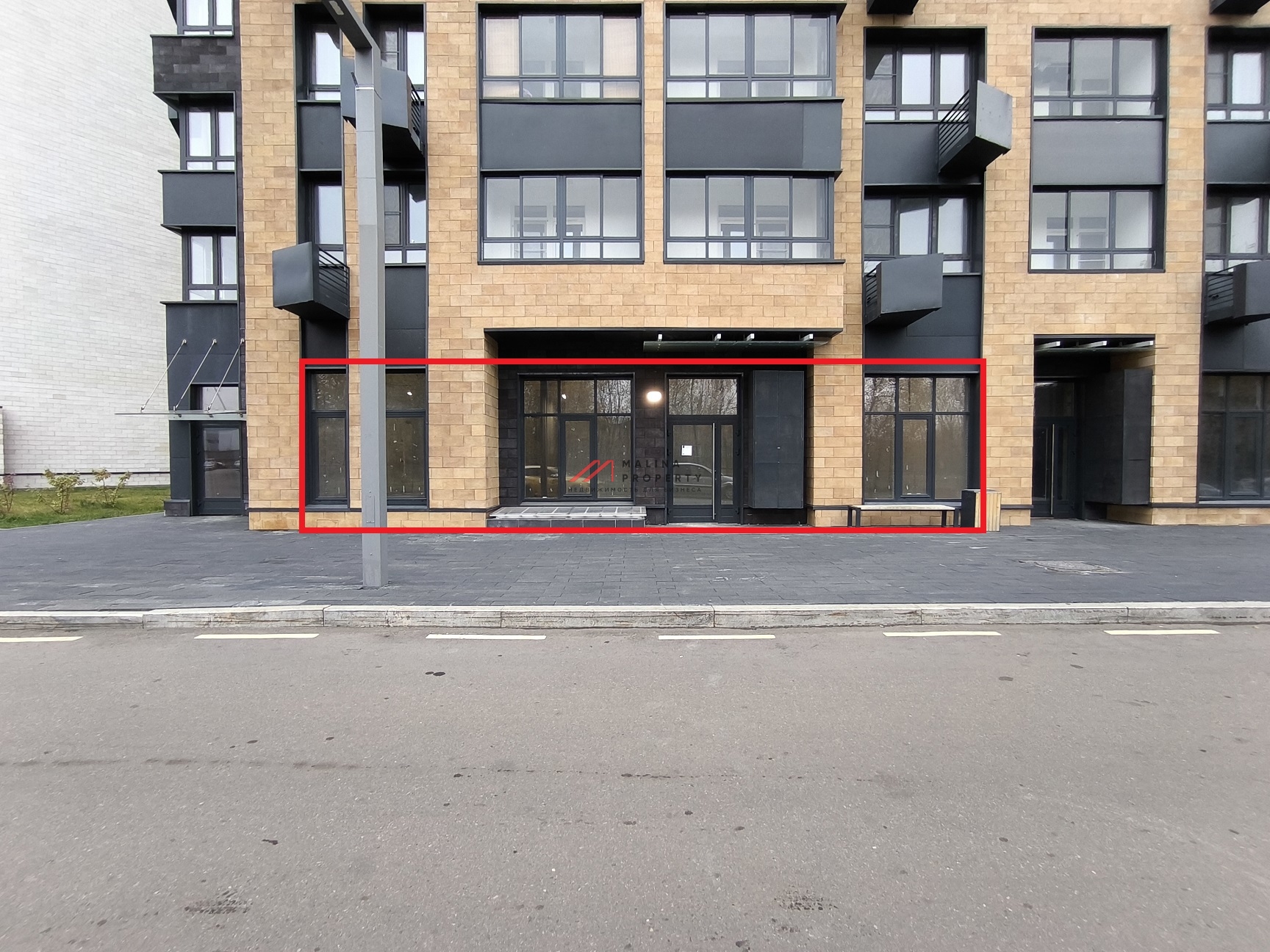 Продажа помещения в новом жилом доме