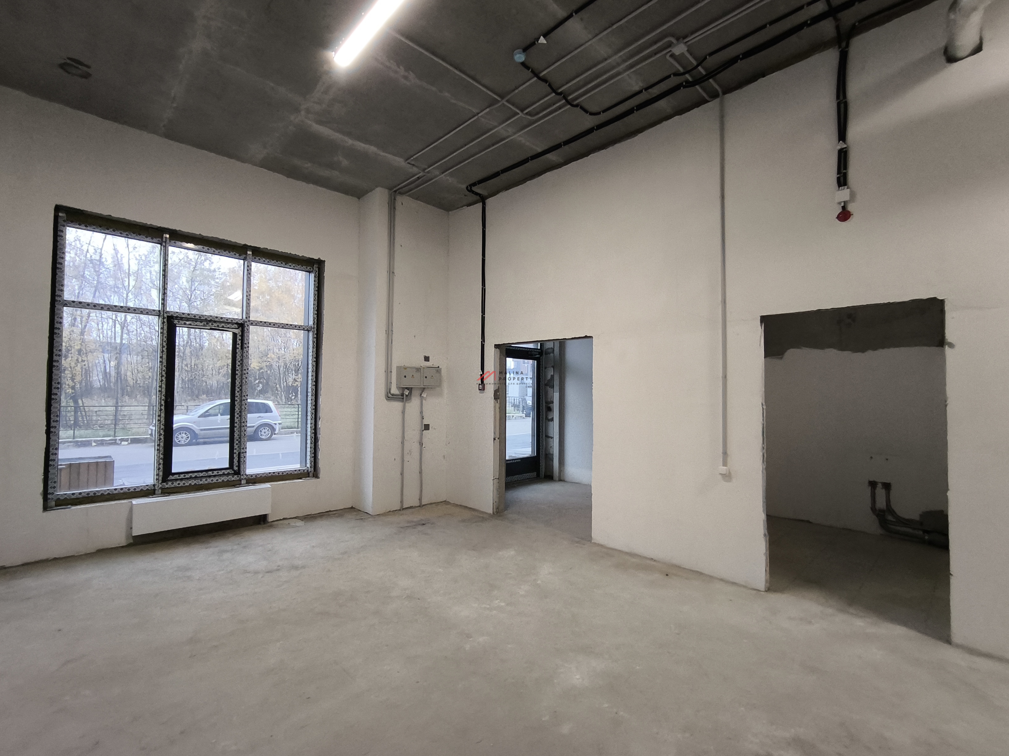 Продажа помещения в новом жилом доме