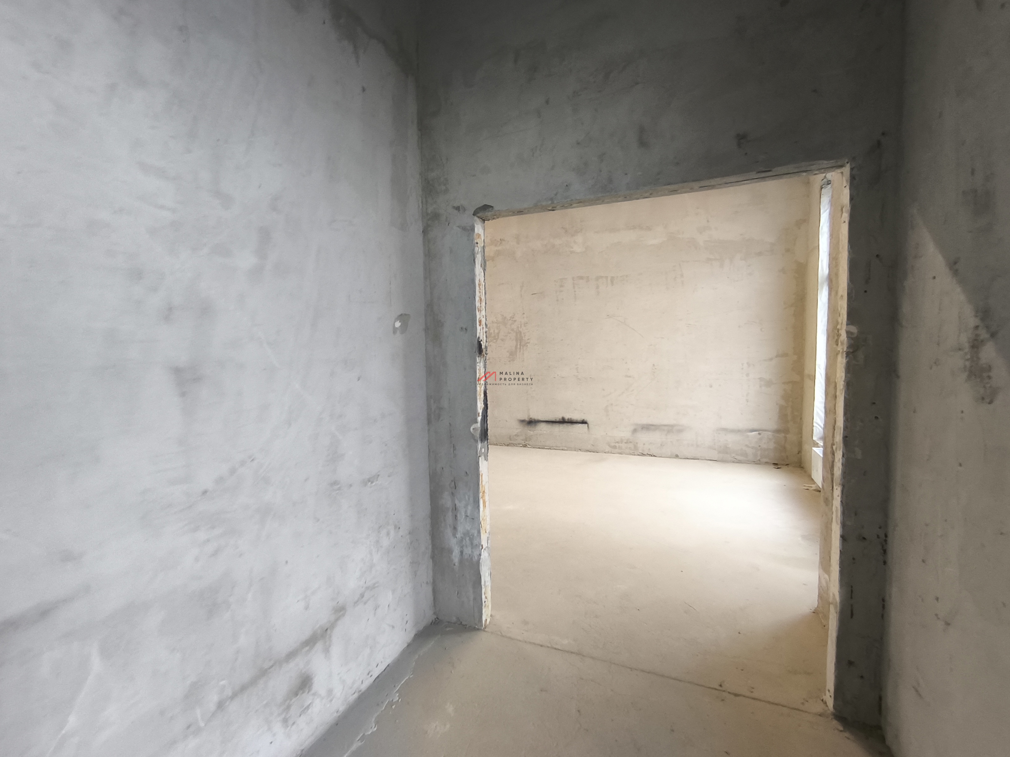 Продажа помещения в новом жилом доме