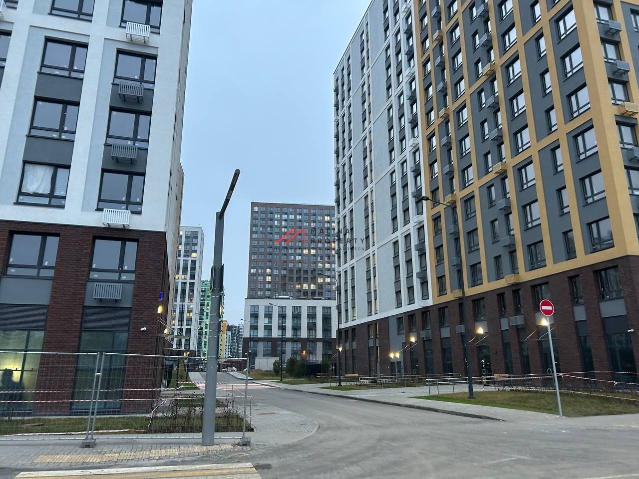 Продажа помещения с арендатором магазин "Магнит" в ЖК Лучи