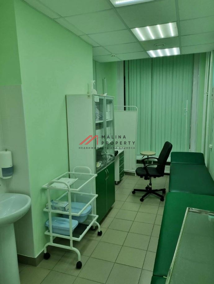 Продажа нежилого помещения с арендатором "Гемотест"