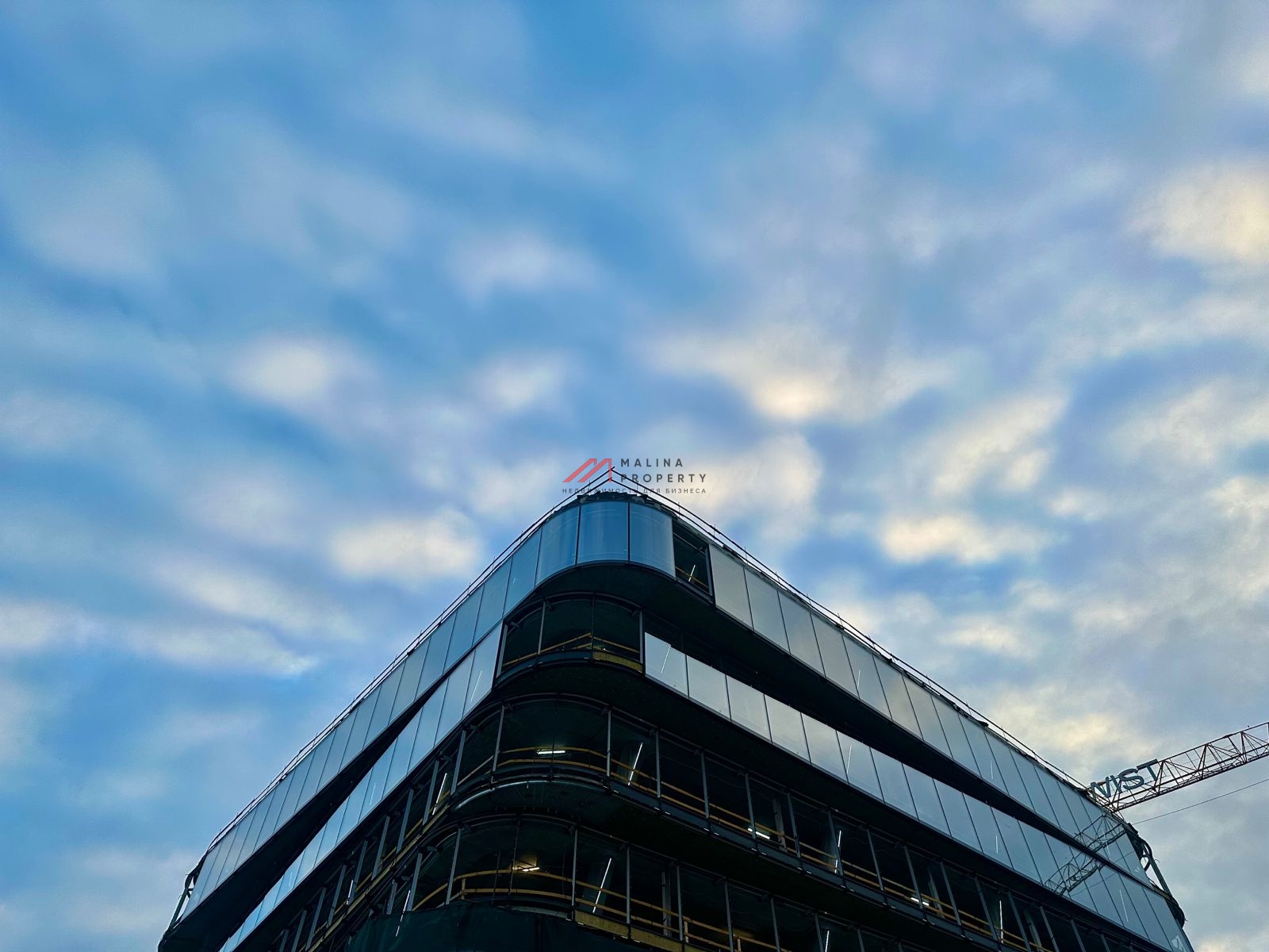 Продажа торгового помещения в бизнес центре Twist