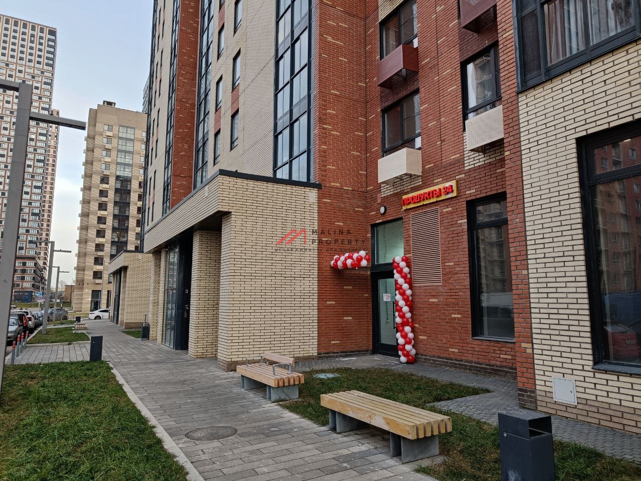 Продажа помещения в новом доме на Амурской