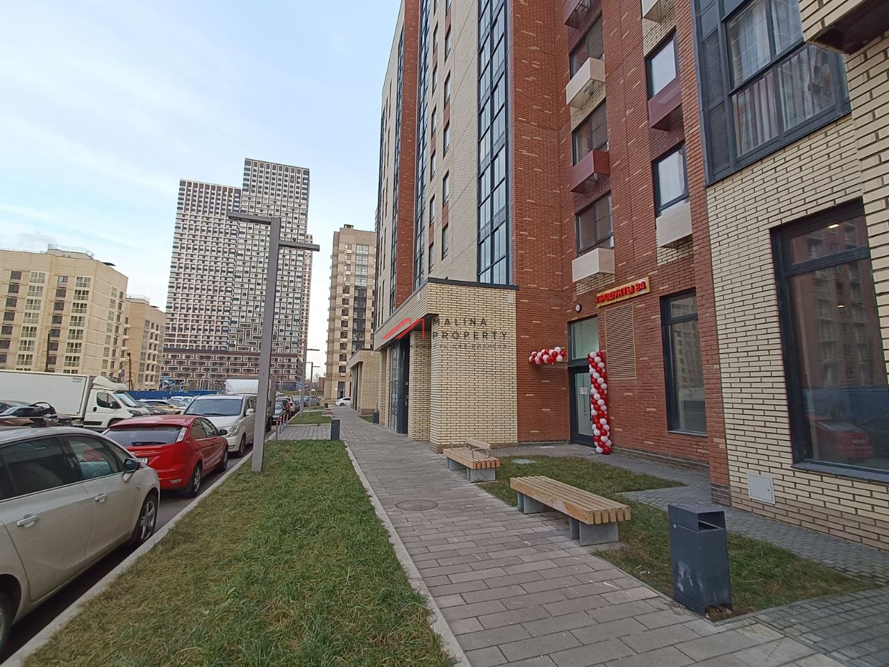 Продажа помещения в новом доме на Амурской