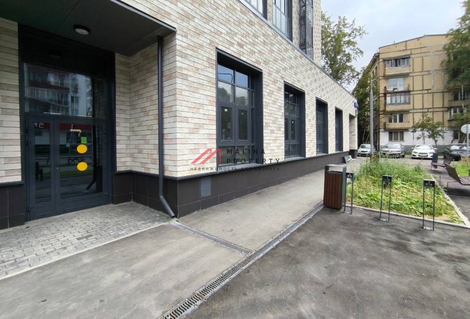 Аренда торгового помещения в новом доме 