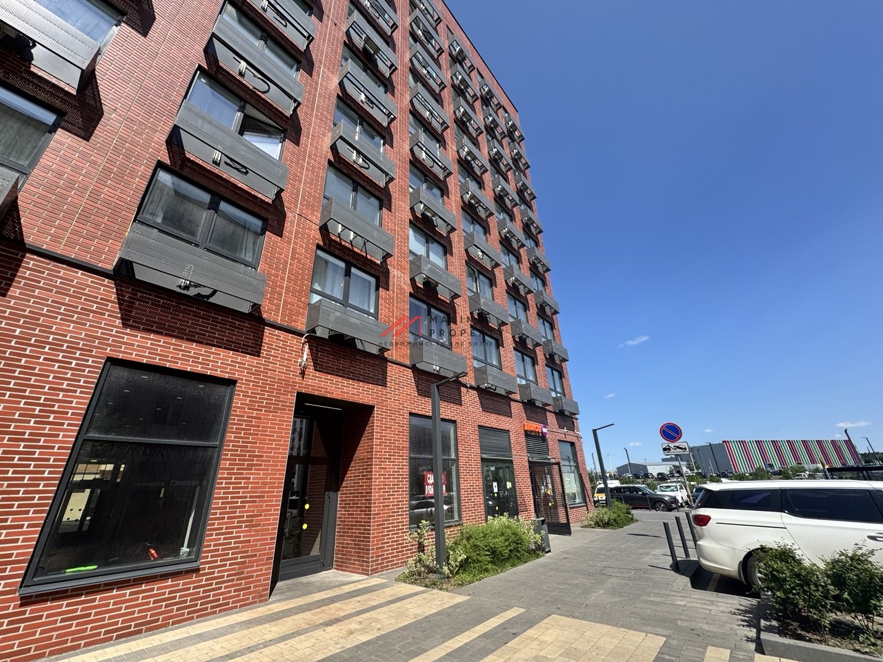 Продажа нежилого помещения в ЖК Ильинские Луга