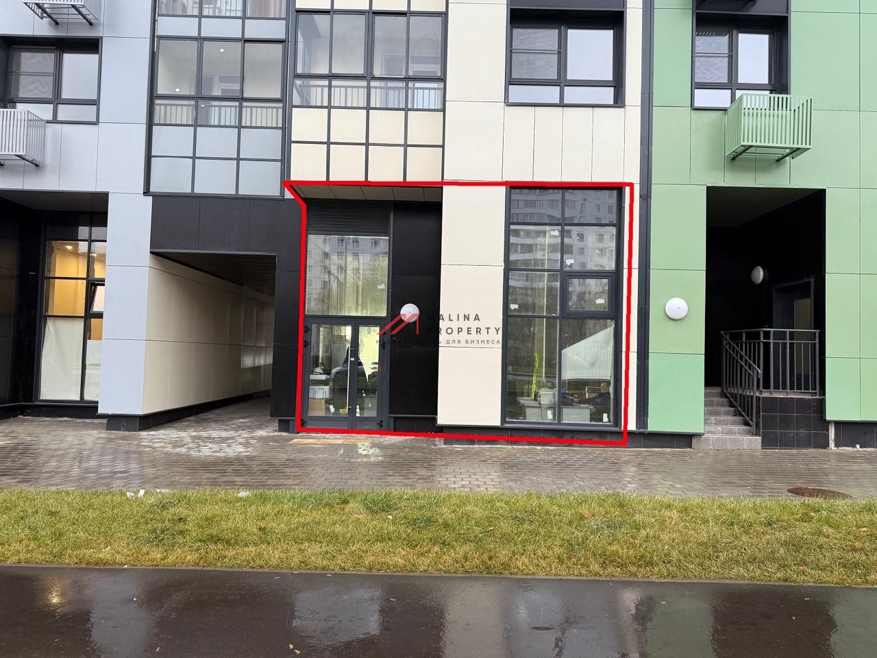 Продажа торгового помещения в новом доме 