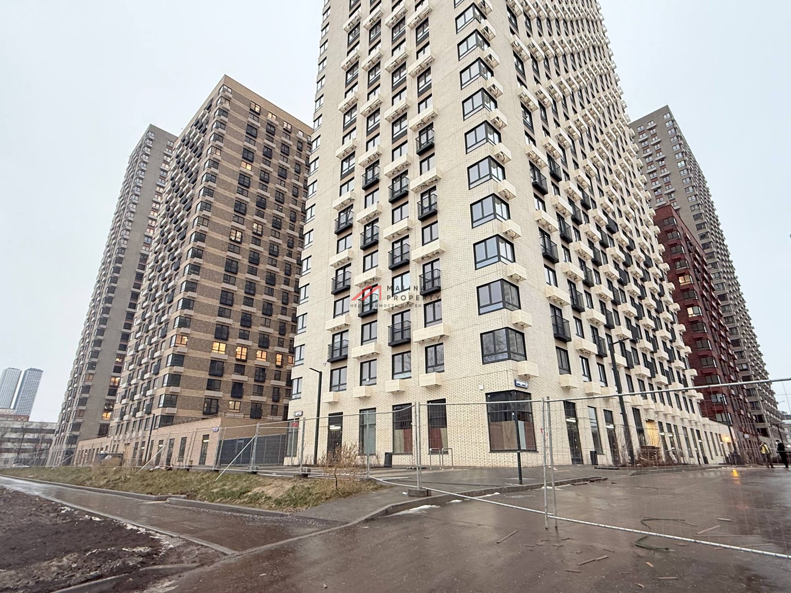 Аренда углового помещения на в ЖК "Руставели 14"