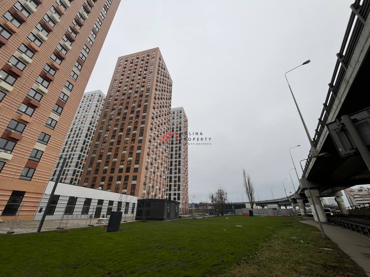 Продажа торгового помещения в ЖК "Амурский Парк"