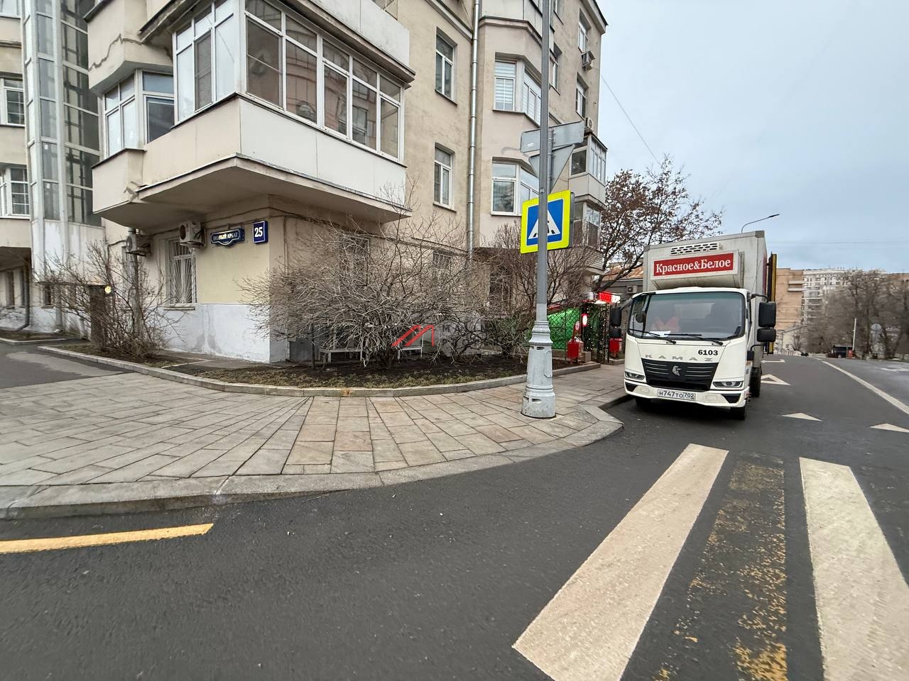 Продажа помещения с магазином "Красное и Белое" на Новом Арбате