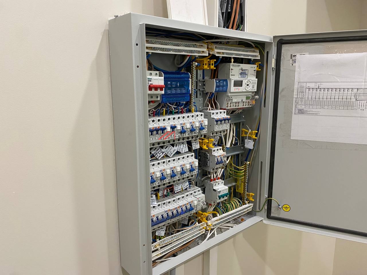 Продажа торгового помещения в новом доме