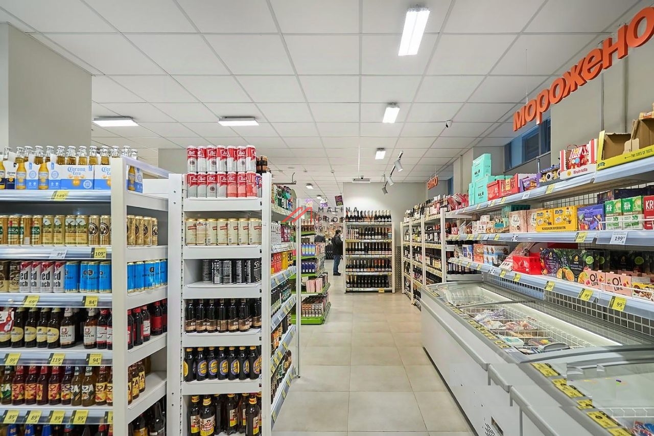 Продажа торгового помещения с арендатором Дикси 