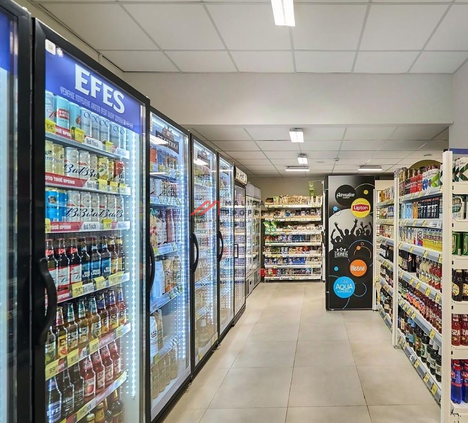 Продажа торгового помещения с арендатором Дикси 