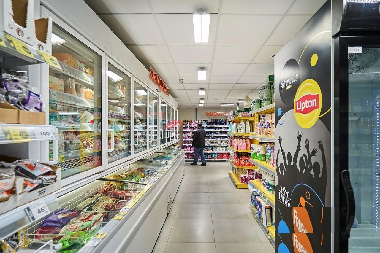 Продажа торгового помещения с арендатором Дикси 