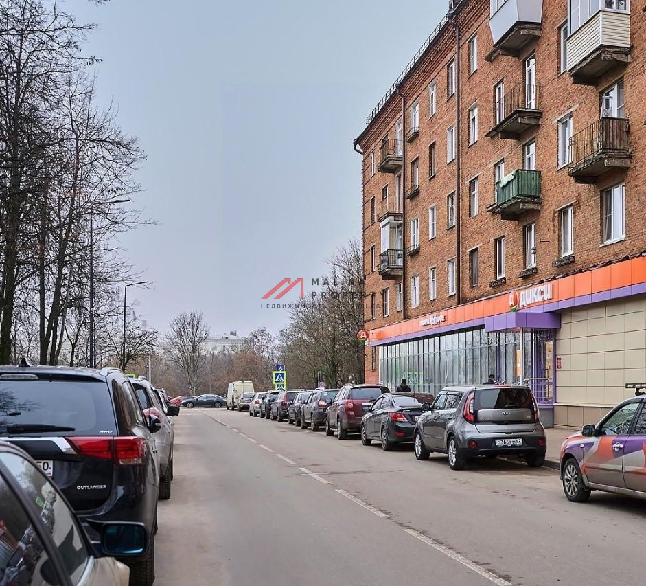 Продажа торгового помещения с арендатором Дикси 