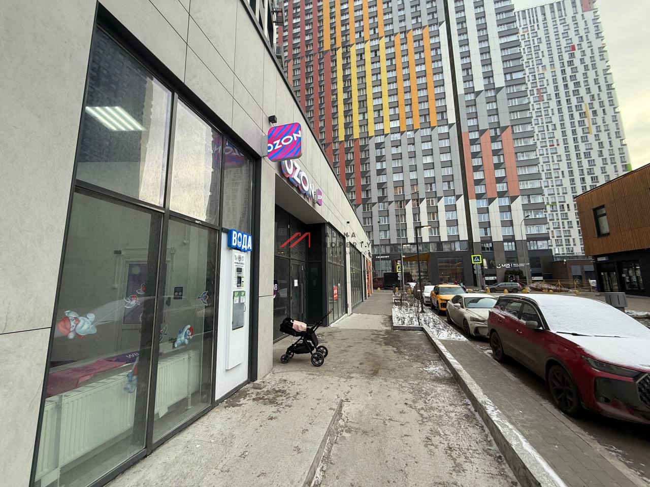 Продажа торгового помещения в ЖК "Спутник"