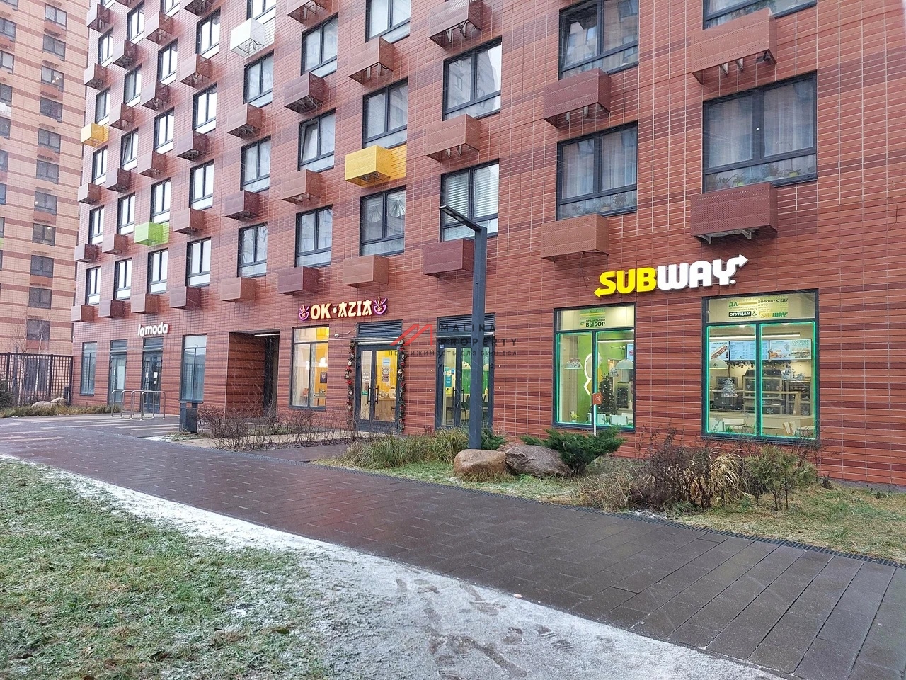 Продажа торгового помещения в ЖК "Бунинские луга"