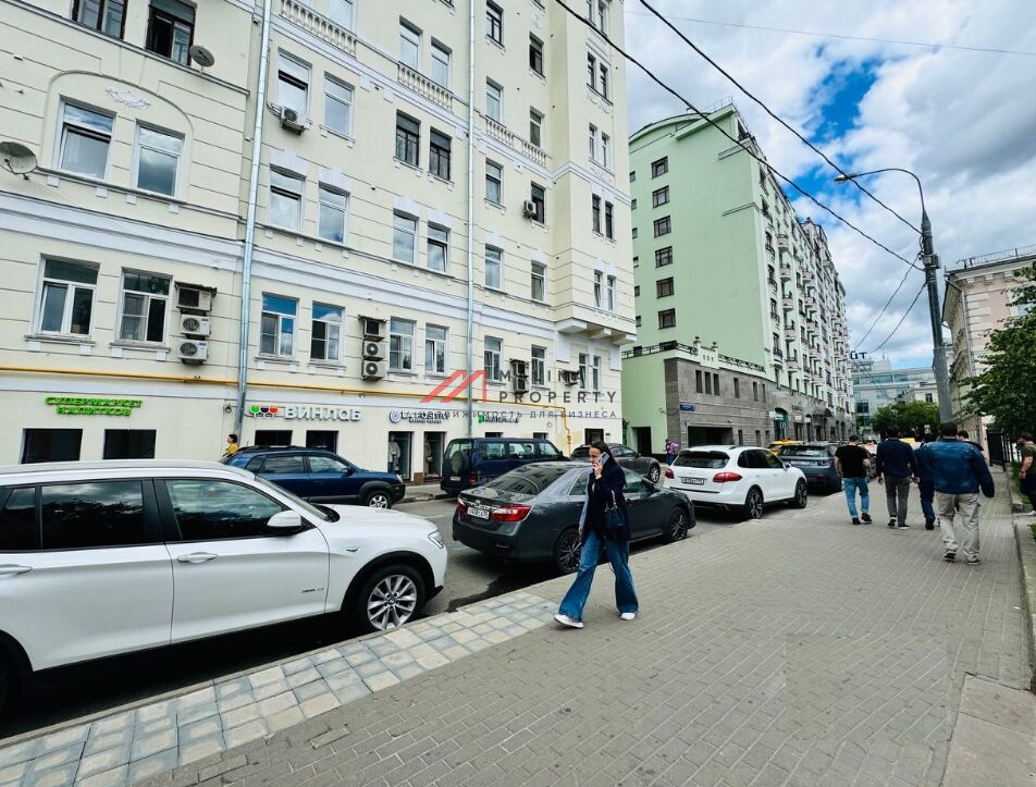 Продажа торгового помещения с арендатором Винлаб