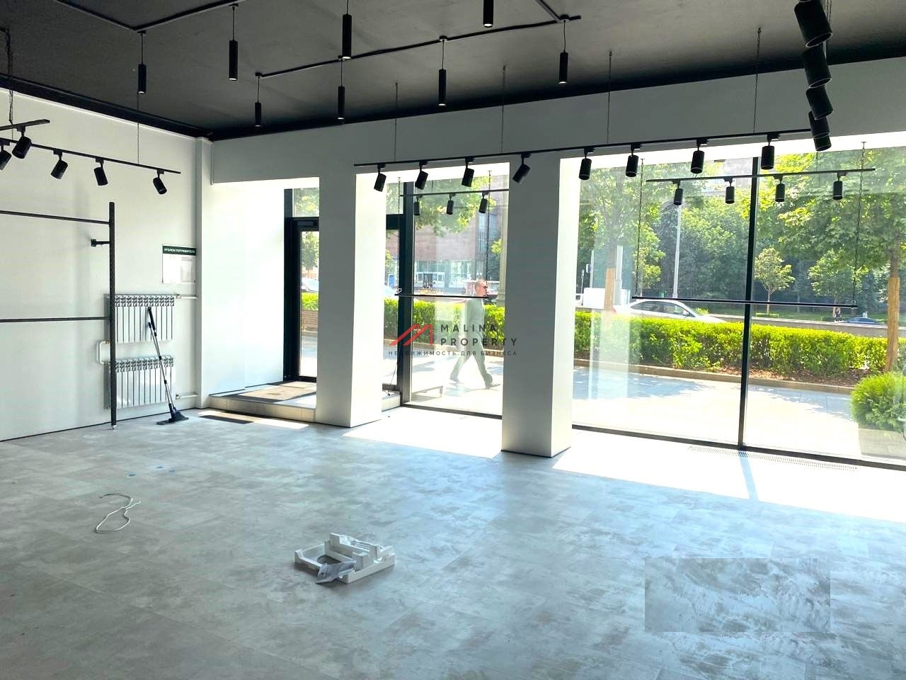 Аренда торгового помещения у метро Октябрьская 