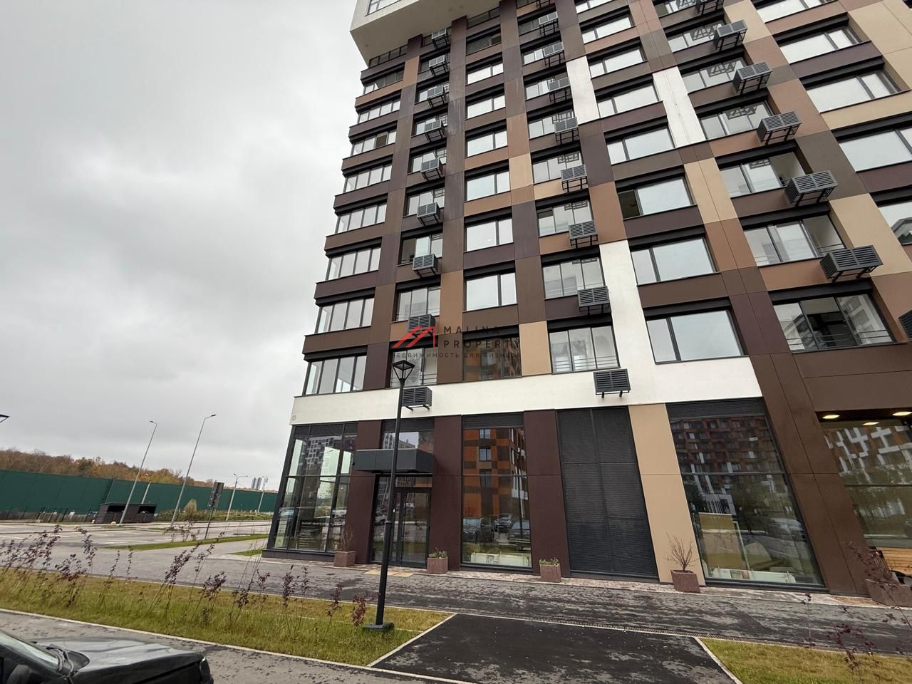 Аренда торгового помещения в новостройке