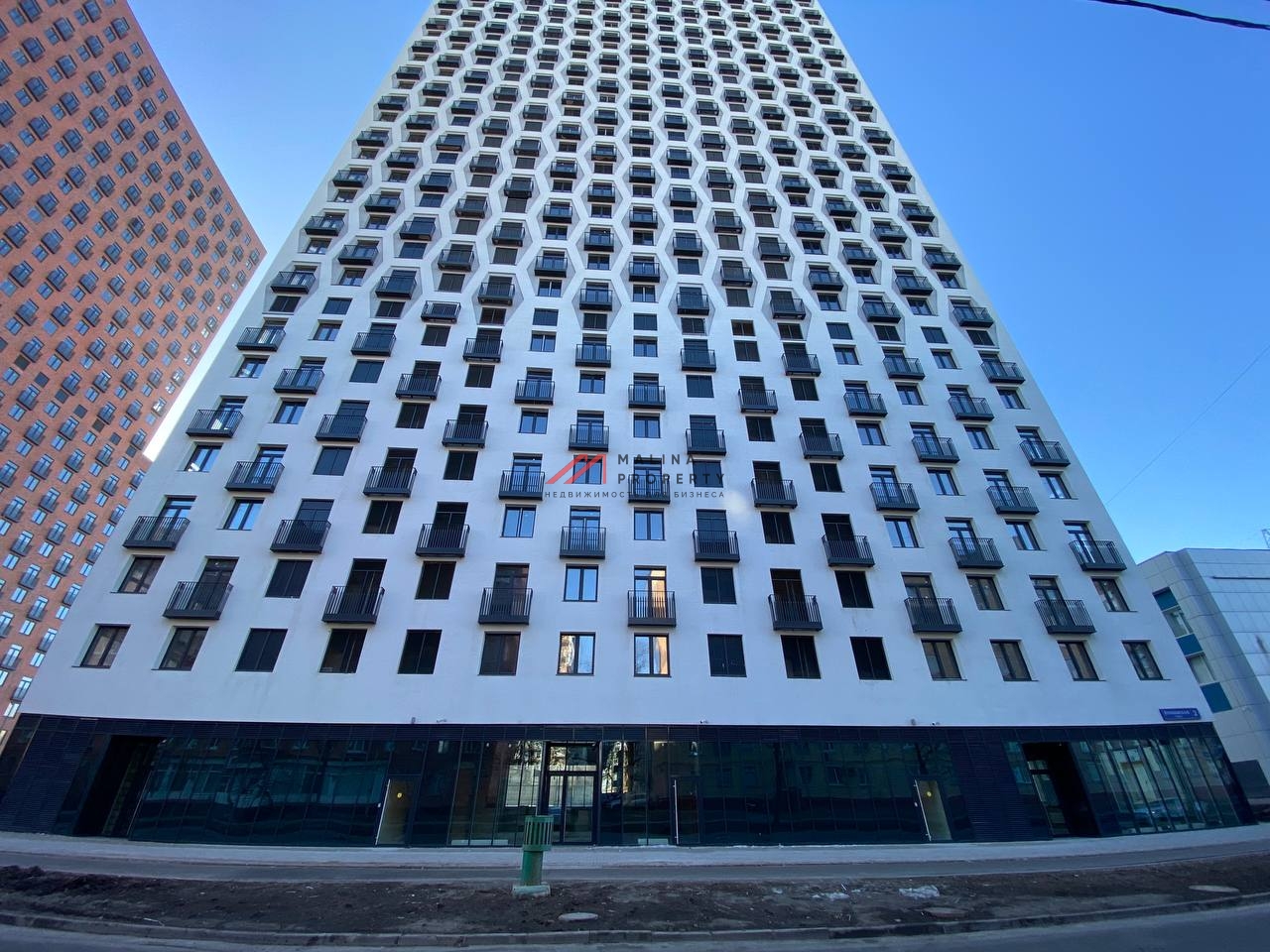 Продажа помещения с арендатором Строительный магазин