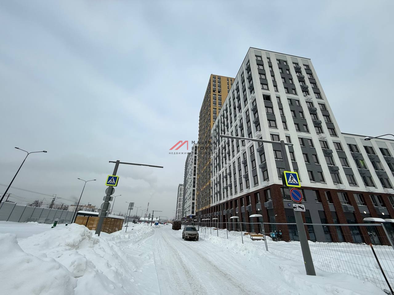 Продажа помещения с арендатором магазин "Пятерочка" в ЖК Лучи