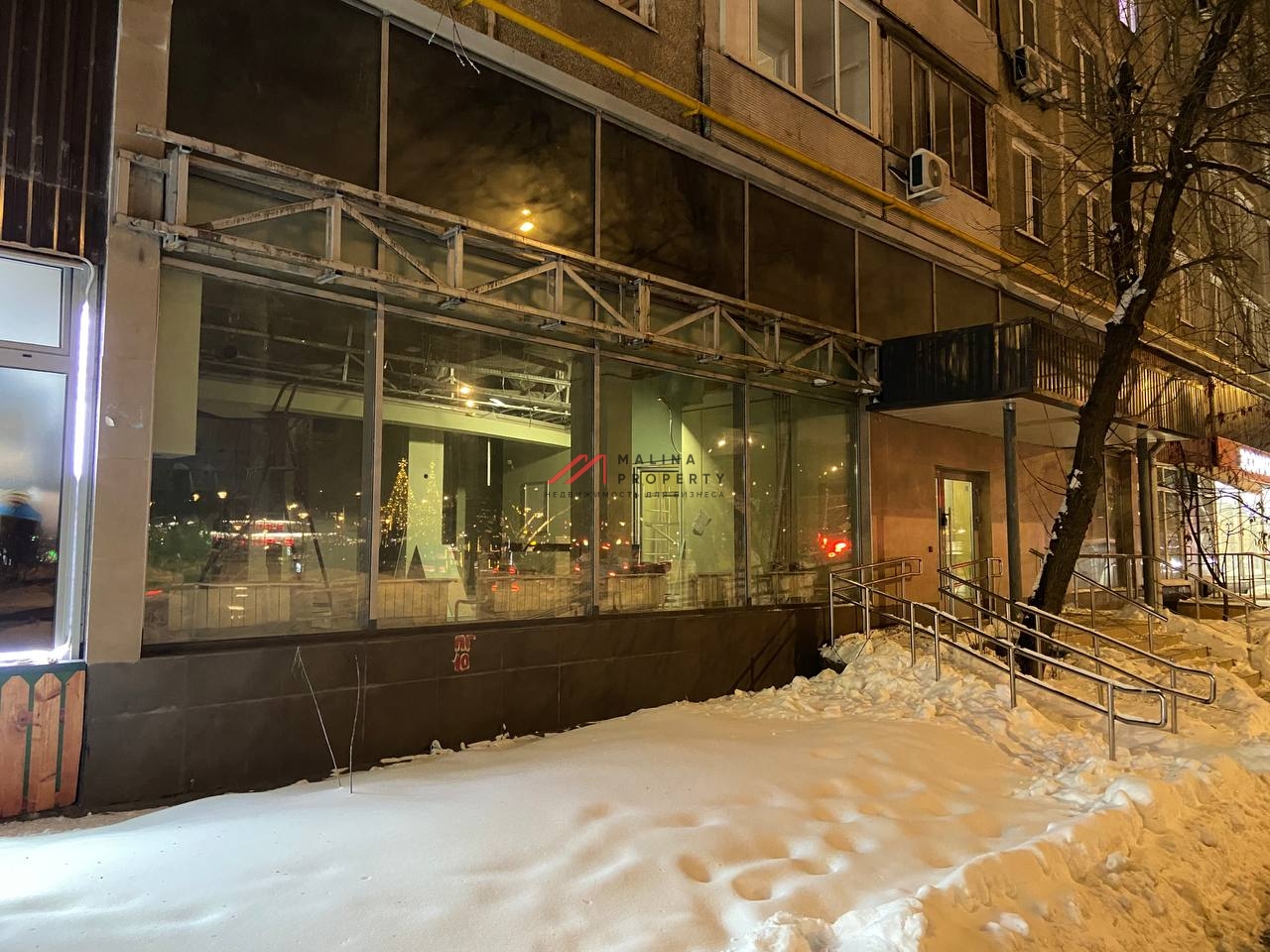 Продажа помещения на выходе из метро Юго-Восточная