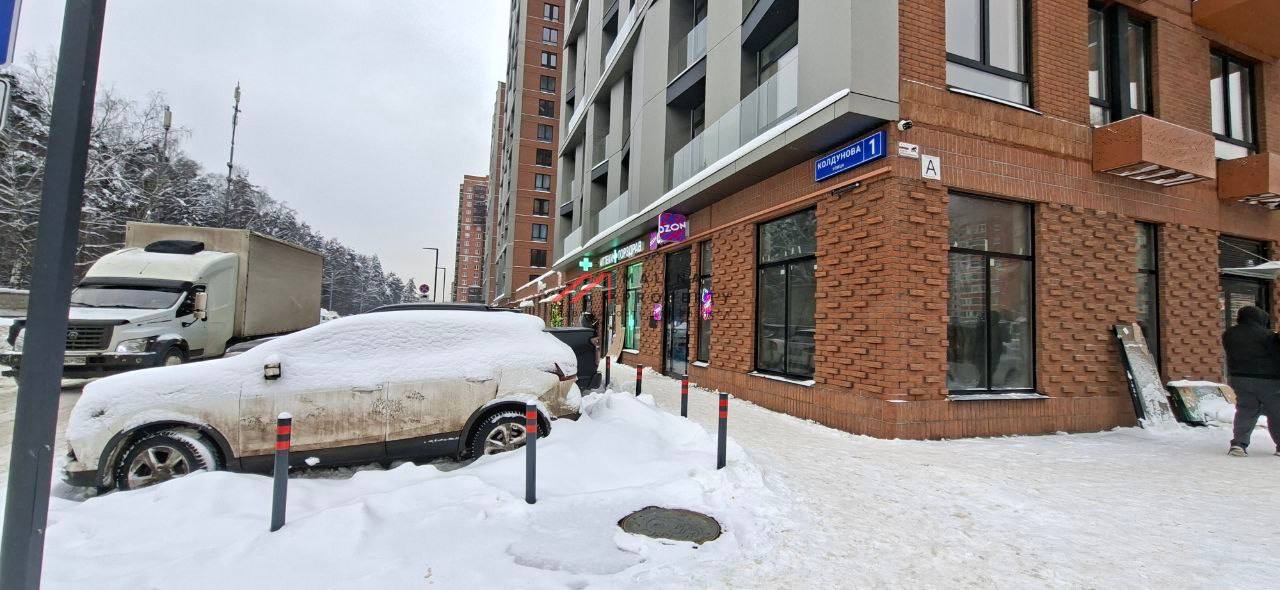 Аренда торгового помещения в ЖК "Квартал Авиаторов" 