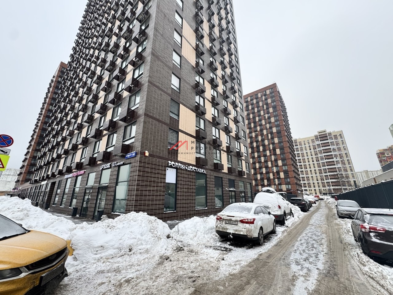 Продажа помещения с арендатором в ЖК "Бусиновский парк" 