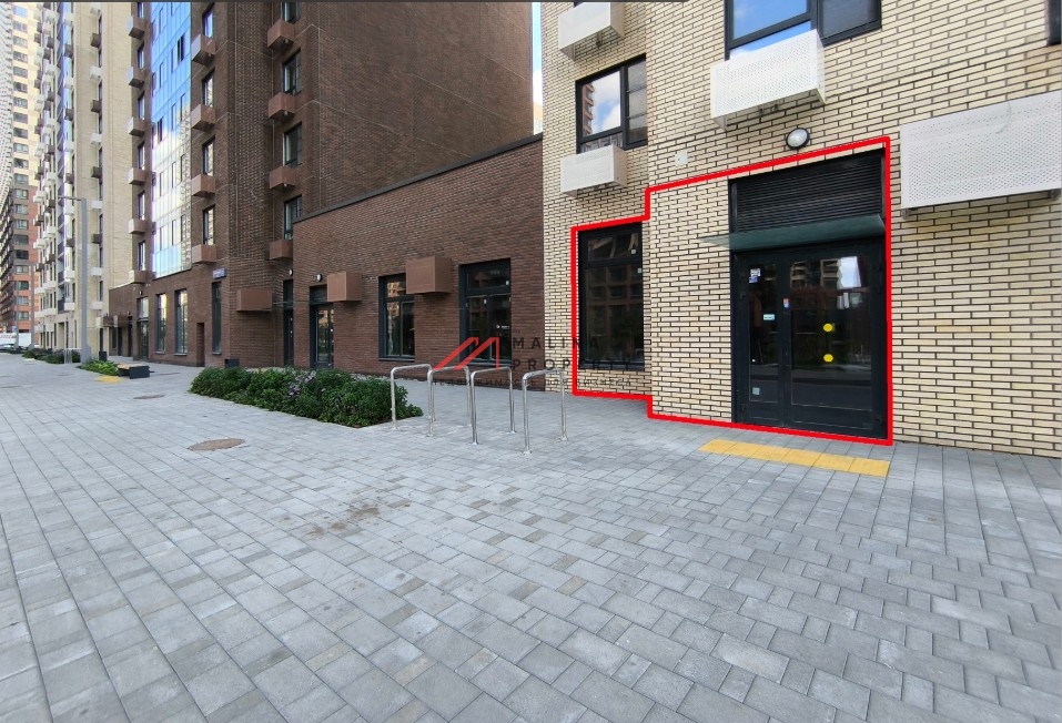 Продажа коммерческого помещения в новом доме