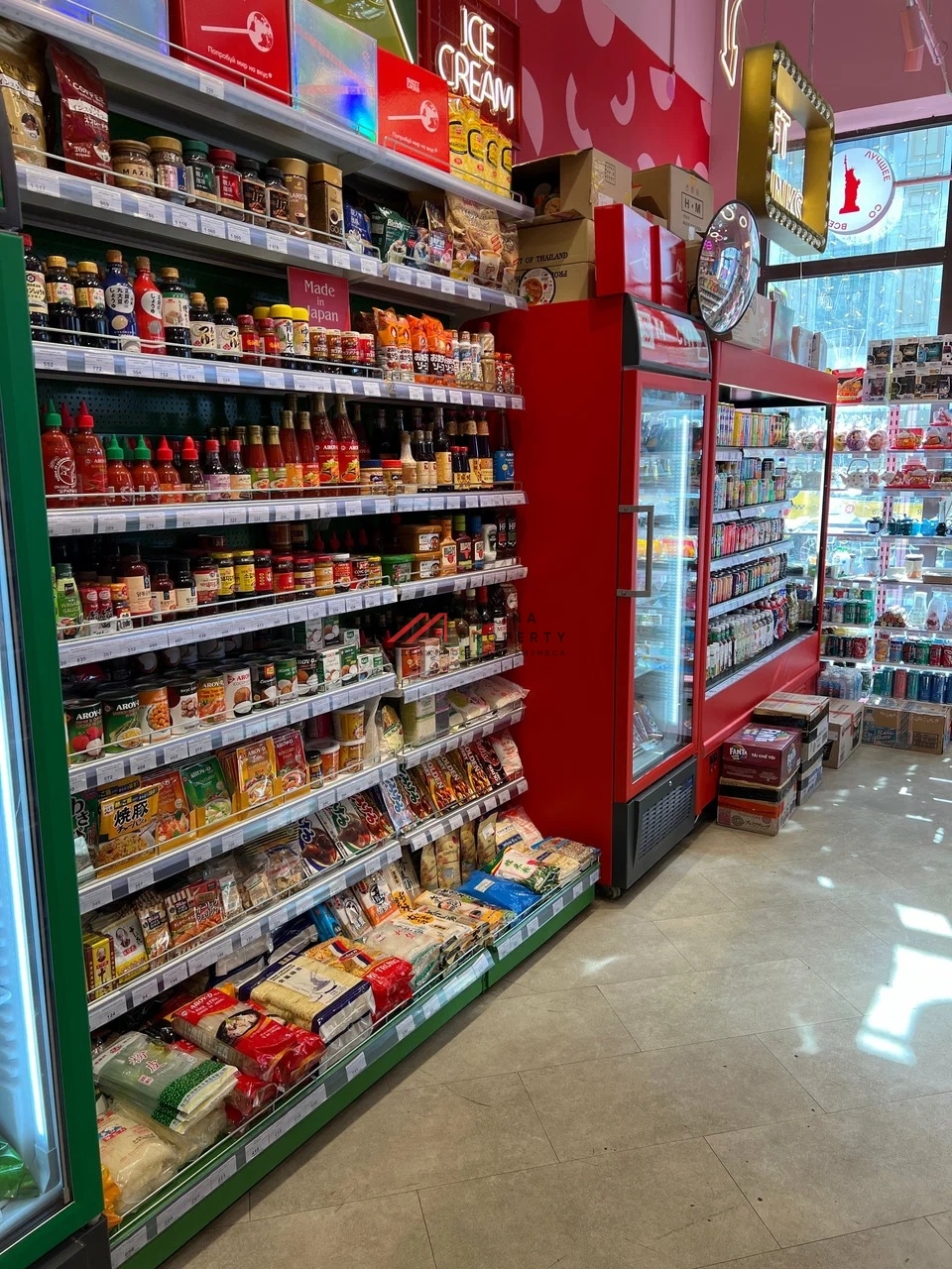 Аренда торгового помещения у метро Менделеевская 