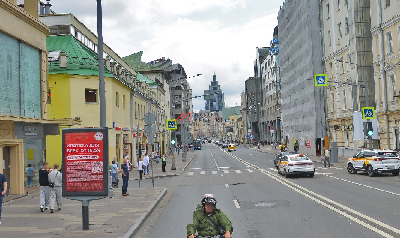 Аренда торгового помещения у метро Менделеевская 