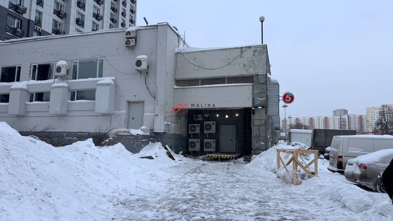 Продажа торгового помещения с супермаркетом Пятерочка 